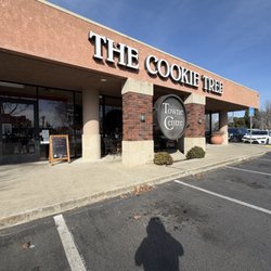The Cookie Tree - Outside