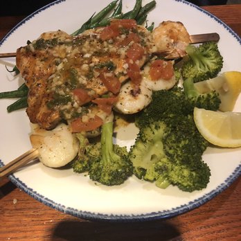 Red Lobster - Salmon mixed grill with all veggies - Seafood Near Me - Vallejo, California