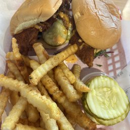 I Dave's #2 2 Sliders w/ Fries I Dave's #2 2 Sliders w/ Fries