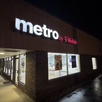 Metro by T-Mobile - Mobile Phones Near Me - Harrison, Ohio Metro by T-Mobile - Mobile Phones Near Me - Harrison, Ohio
