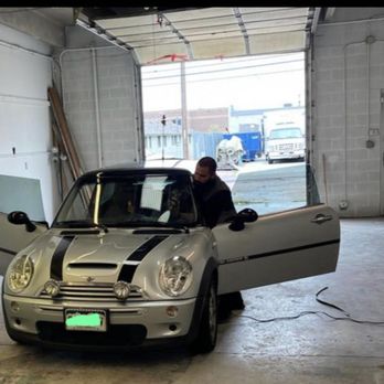 Bullet Proof Auto Glass - WINDSHIELD REPLACEMEMENT - Auto Glass Services Near Me - Colorado Springs, Colorado Bullet Proof Auto Glass - WINDSHIELD REPLACEMEMENT - Auto Glass Services Near Me - Colorado Springs, Colorado