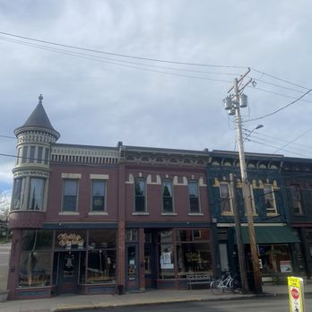 Fitzgerald's Wine Bar - Exterior - Wine Bars Near Me - Ashtabula, Ohio
