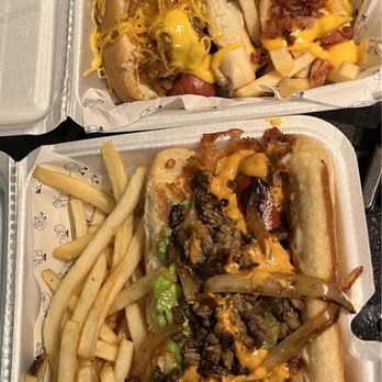 El Chunky - Chunky Chillin Fajita Chunky - Hot Dogs Near Me - San Antonio, Texas El Chunky - Chunky Chillin Fajita Chunky - Hot Dogs Near Me - San Antonio, Texas