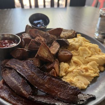 Steel & Rye - Soft Scrambled Breakfast - American Near Me - Milton, Massachusetts Steel & Rye - Soft Scrambled Breakfast - American Near Me - Milton, Massachusetts