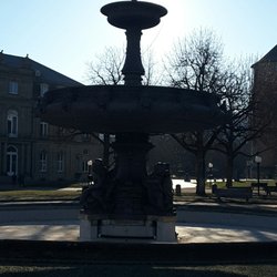 Schloßplatzspringbrunnen