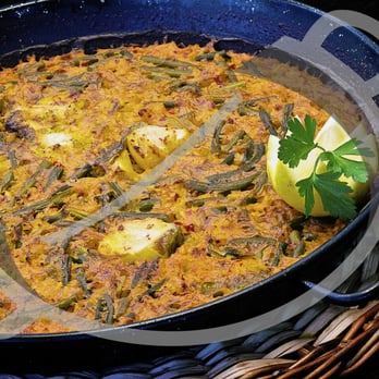 Arrocería Daniela - Arroz con Bacalao y Ajetes Tiernos - Arroceria / Paella Near Me - Madrid, M