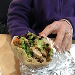 Silantra Asian Street Kitchen - Chicken Bing with veggies!