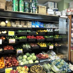 194 Manhattan Superette