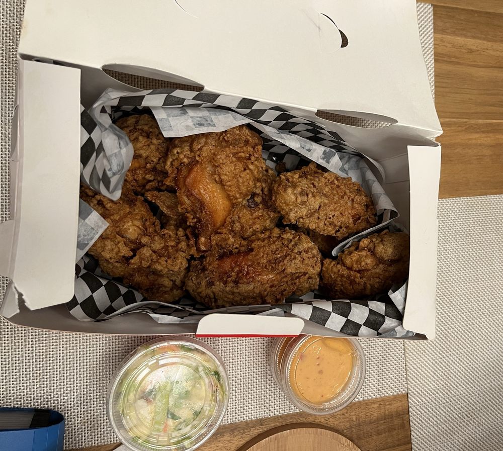 Food from Holdaak Fried Chicken