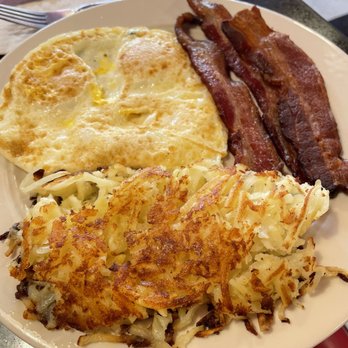 Busy Bee Cafe - Bacon and eggs - Diners Near Me - Ventura, California Busy Bee Cafe - Bacon and eggs - Diners Near Me - Ventura, California