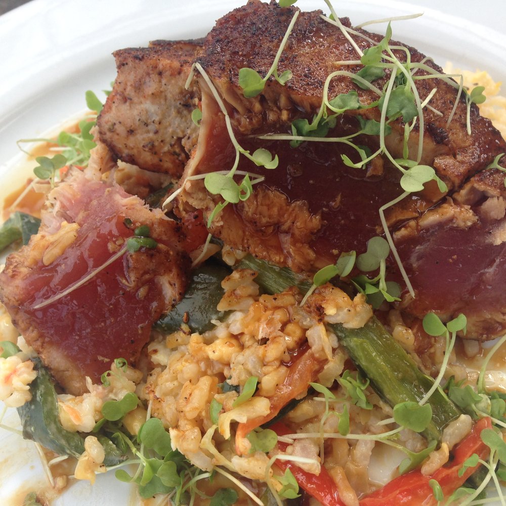 Cowfish - New American Near Me - Hampton Bays, New York