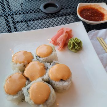 Fin Sushi Bar - too much mayo - Sushi Bars Near Me - Chicago, Illinois