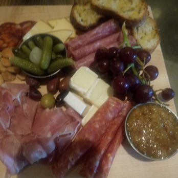 Warehouse 72 - Meat tray - New American Near Me - Houston, Texas Warehouse 72 - Meat tray - New American Near Me - Houston, Texas