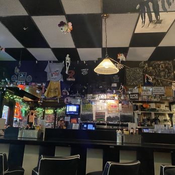 The 5 Point Café - Interior view of restaurant bar area - Dive Bars Near Me - Seattle, Washington The 5 Point Café - Interior view of restaurant bar area - Dive Bars Near Me - Seattle, Washington