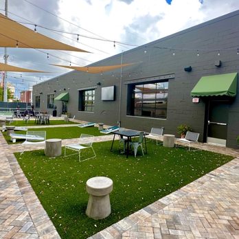 The Exchange - Great outdoor patio - Pickleball Near Me - New Orleans, Louisiana The Exchange - Great outdoor patio - Pickleball Near Me - New Orleans, Louisiana