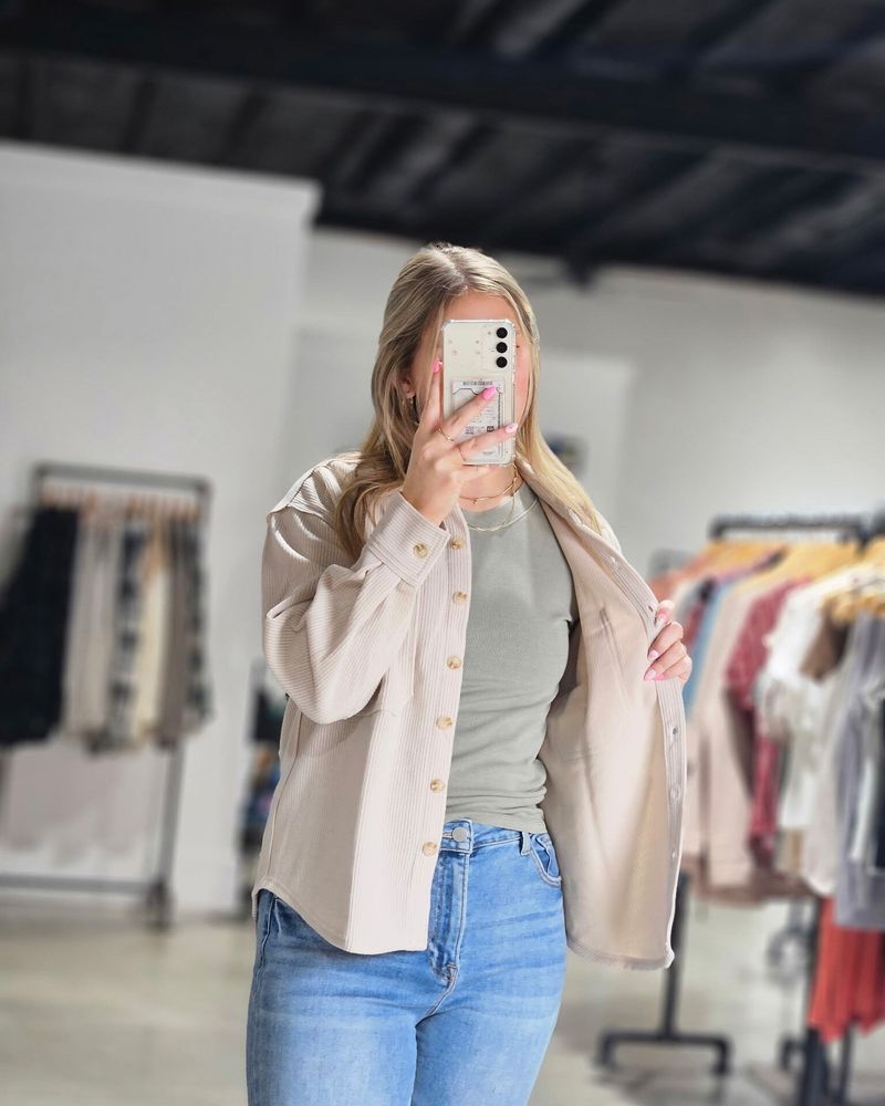 Magnolia Grace Boutique Logo