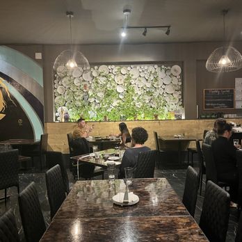 XO Restaurant - Inside - Asian Fusion Near Me - Honolulu, Hawaii XO Restaurant - Inside - Asian Fusion Near Me - Honolulu, Hawaii