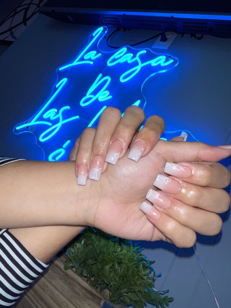LA CASA DE LAS UNAS & SPA Request an Appointment 724 S Texas Blvd