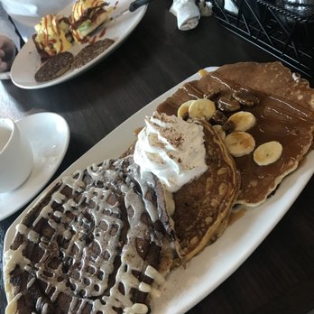Broken Yolk Cafe - Breakfast & Brunch Near Me - Spring, Texas Broken Yolk Cafe - Breakfast & Brunch Near Me - Spring, Texas