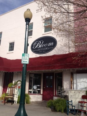 Bloom by null