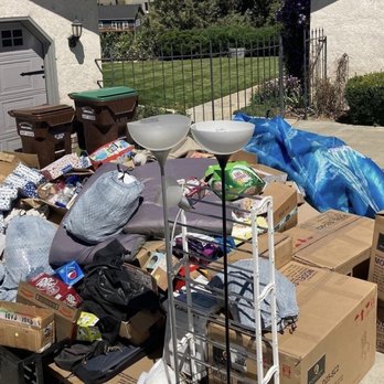 Humble Junk Removal - Boxes clothes debris tarpes light fixtures - Junk Removal & Hauling Near Me Humble Junk Removal - Boxes clothes debris tarpes light fixtures - Junk Removal & Hauling Near Me