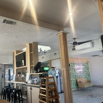 Korny Vibes - Condiment stand and cute waiting area - Vegan Near Me - Houston, Texas Korny Vibes - Condiment stand and cute waiting area - Vegan Near Me - Houston, Texas