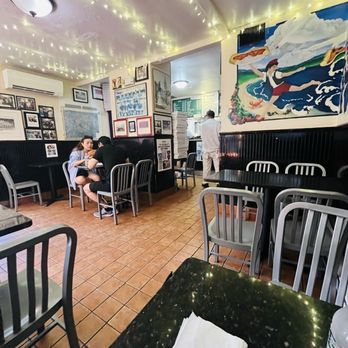 Pinocchios Pizza & Subs - Pizza Near Me - Cambridge, Massachusetts