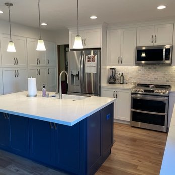 Signature Design Center - After - beautiful indigo blue color on the island. - General Contractors Near Me - Anaheim, California Signature Design Center - After - beautiful indigo blue color on the island. - General Contractors Near Me - Anaheim, California