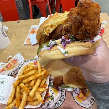 DAVES HOT CHICKEN - 505 Photos & 476 Reviews - 9040 W Sahara Ave, Las ...