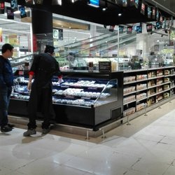Carrefour - Stand de sushi