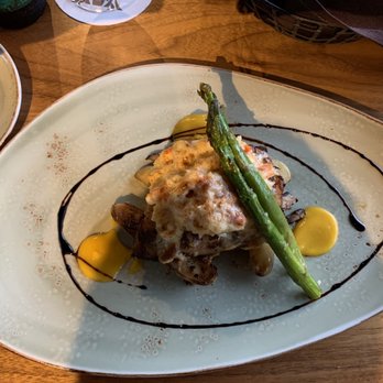 Tidepools - Opah with jumbo lump crab meat - Hawaiian Near Me - Poipu, Hawaii