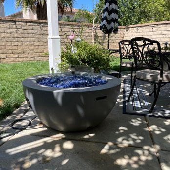 Bulldog Liquidators Valencia - Propane fire pit (refinished), fire glass (3 bags), glass wind screen, umbrella, rolling umbrella base, poolside umbrella table. - Discount Store Near Me - Valencia, California Bulldog Liquidators Valencia - Propane fire pit (refinished), fire glass (3 bags), glass wind screen, umbrella, rolling umbrella base, poolside umbrella table. - Discount Store Near Me - Valencia, California