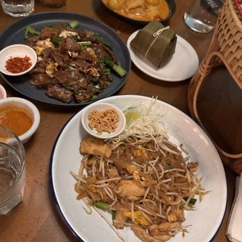 Pai Northern Thai Kitchen - Pad See Ew and Chef Nuit Pad Thai - Thai Near Me - Toronto, Ontario Pai Northern Thai Kitchen - Pad See Ew and Chef Nuit Pad Thai - Thai Near Me - Toronto, Ontario