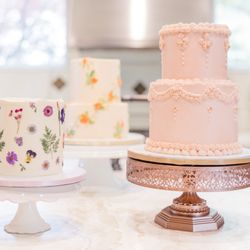 Tania's Cake Studio - Custom cakes