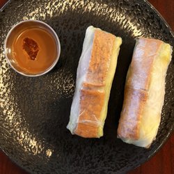 V Cafe - A7. Veggie Spring Rolls