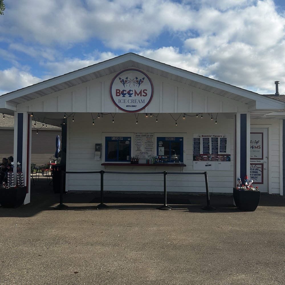 Booms Ice Cream - Ice cream stand - Ice Cream & Frozen Yogurt Near Me - Hugo, Minnesota
