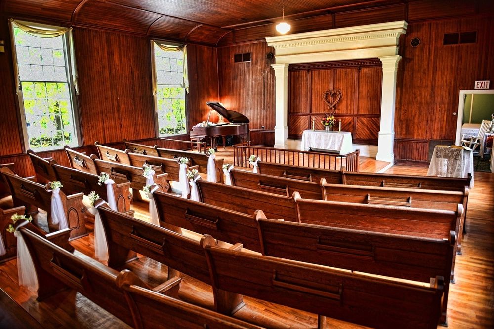 A WEDDING IN THE COUNTRY Updated September 2024 6305 Jockey St