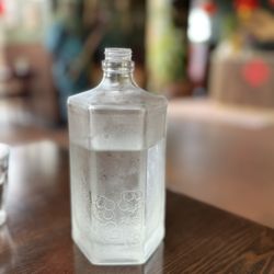 Songbird - Water carafe