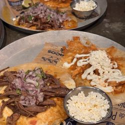 El Taquero - Tacos and Tequila - Cheesy tacos - 1 carne asada 1 tinga de pollo