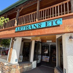 Artisans ETC - Entrance