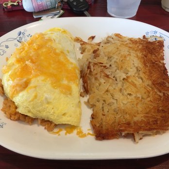 Vanta Cafe - Kim Chee Omelette with Hashbrown - Breakfast & Brunch Near Me - Wailuku, Hawaii