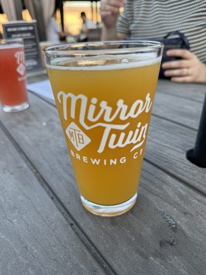 Mirror Twin Brewing by null