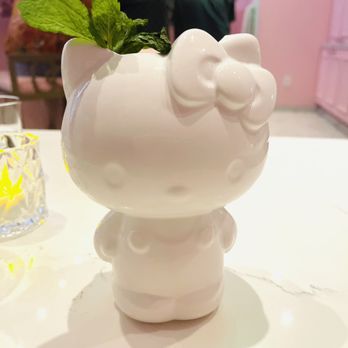 Hello Kitty Cafe - Cafes Near Me - Irvine, California Hello Kitty Cafe - Cafes Near Me - Irvine, California