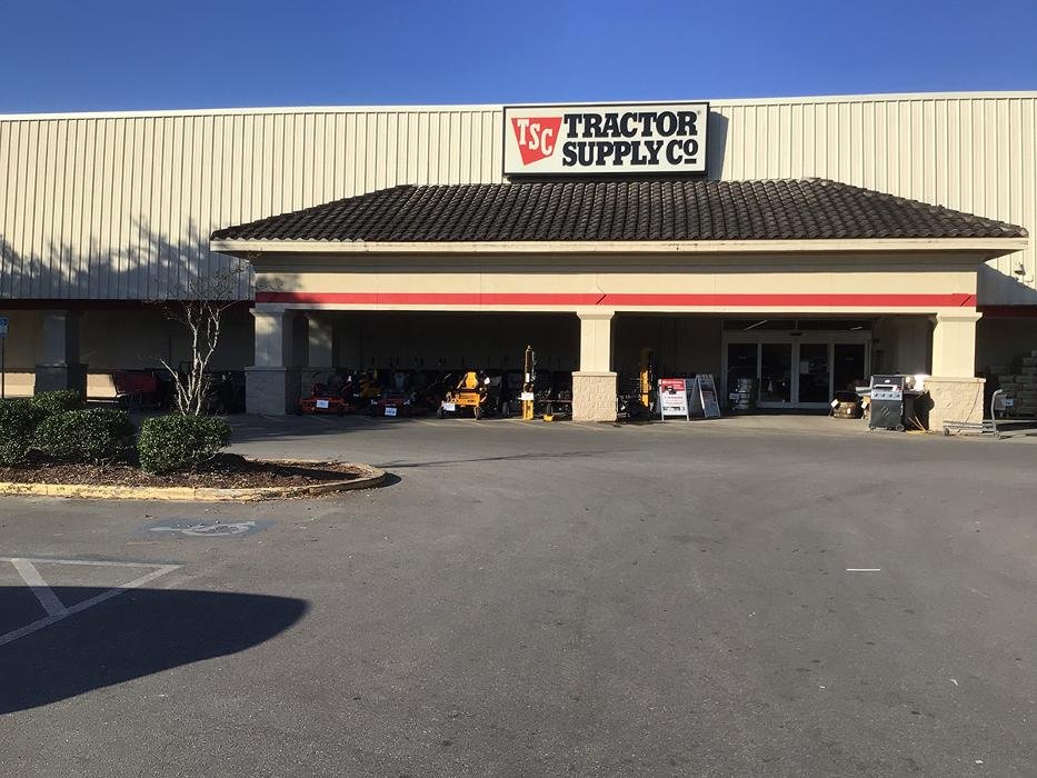 TRACTOR SUPPLY Updated September 2024 5440 NW 13th St, Gainesville