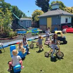 Mee Mee's Lil Grasshoppers - Gross motor skills!