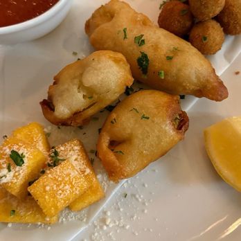 Basta - Zucchini blossoms - Salad Near Me - Thousand Oaks, California