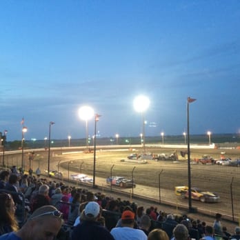 Sycamore Speedway - Race Tracks Near Me - Maple Park, Illinois