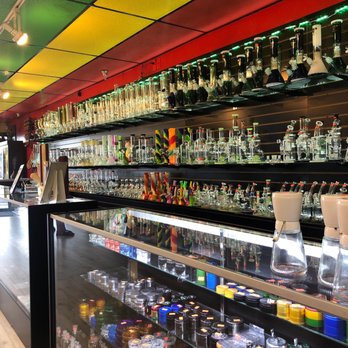 Smoking Section Smoke Shop Vape Shop New smoke shop rules regulate  location, licenses in New Haven