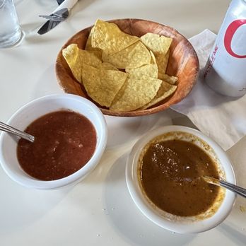 El Charro Loco - Free chips and salsa - Mexican Near Me - Green River, Utah El Charro Loco - Free chips and salsa - Mexican Near Me - Green River, Utah