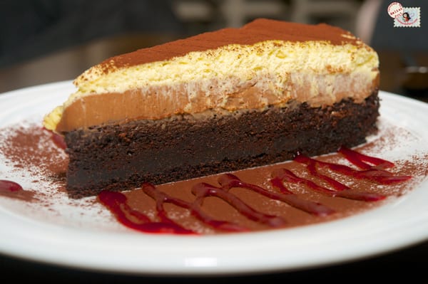 Mozzarella & Vino by null